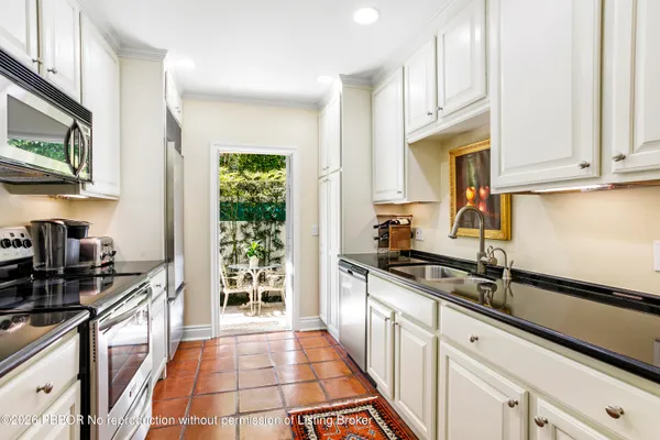 $16,000 | 380 Cocoanut Row, Unit 1, Palm Beach, FL 33480