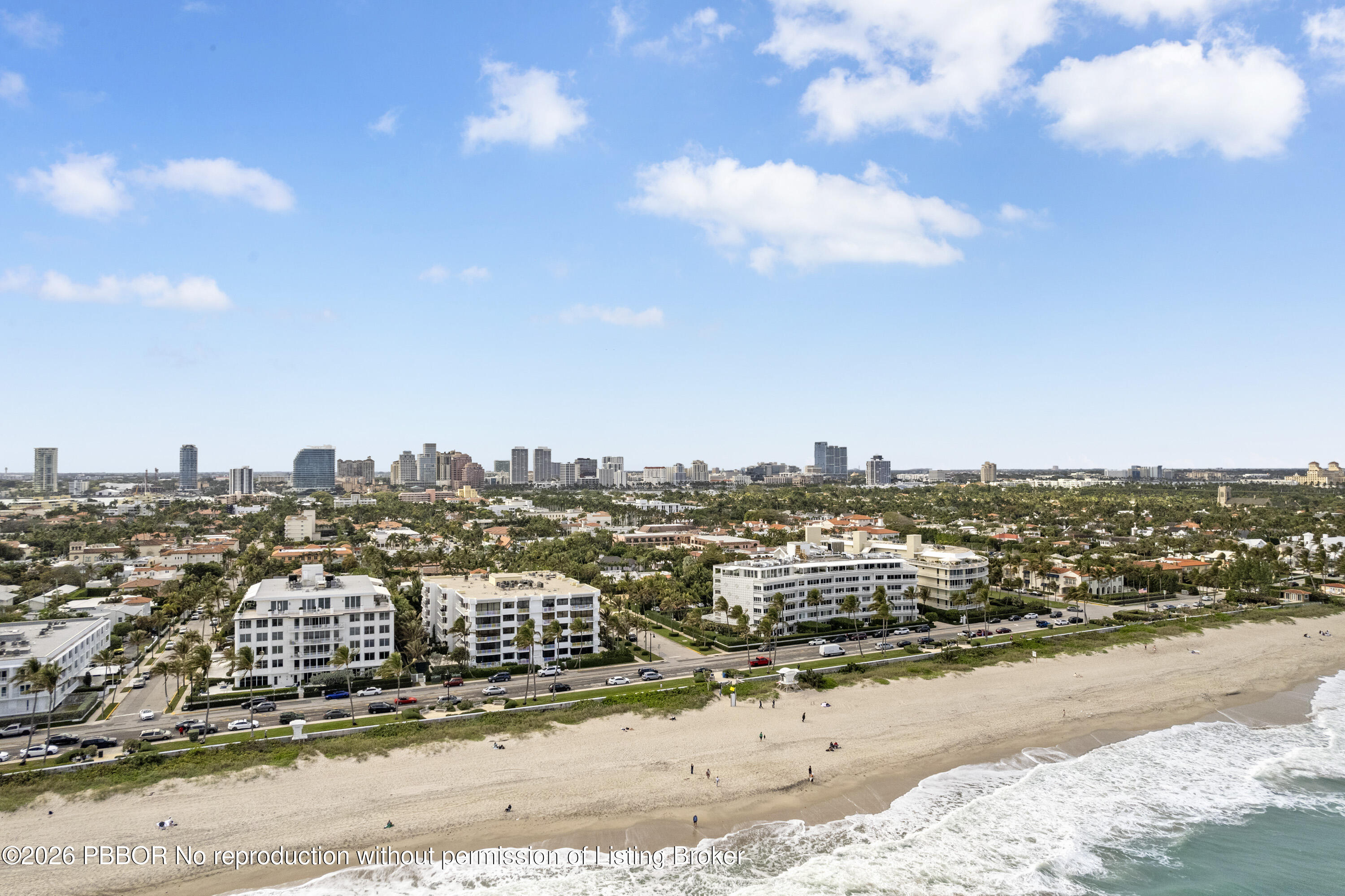 380 Cocoanut Row, Unit 1 Palm Beach, FL 33480 - Photo 27 of 32 a view of a city