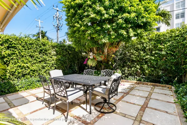 $16,000 | 380 Cocoanut Row, Unit 1, Palm Beach, FL 33480