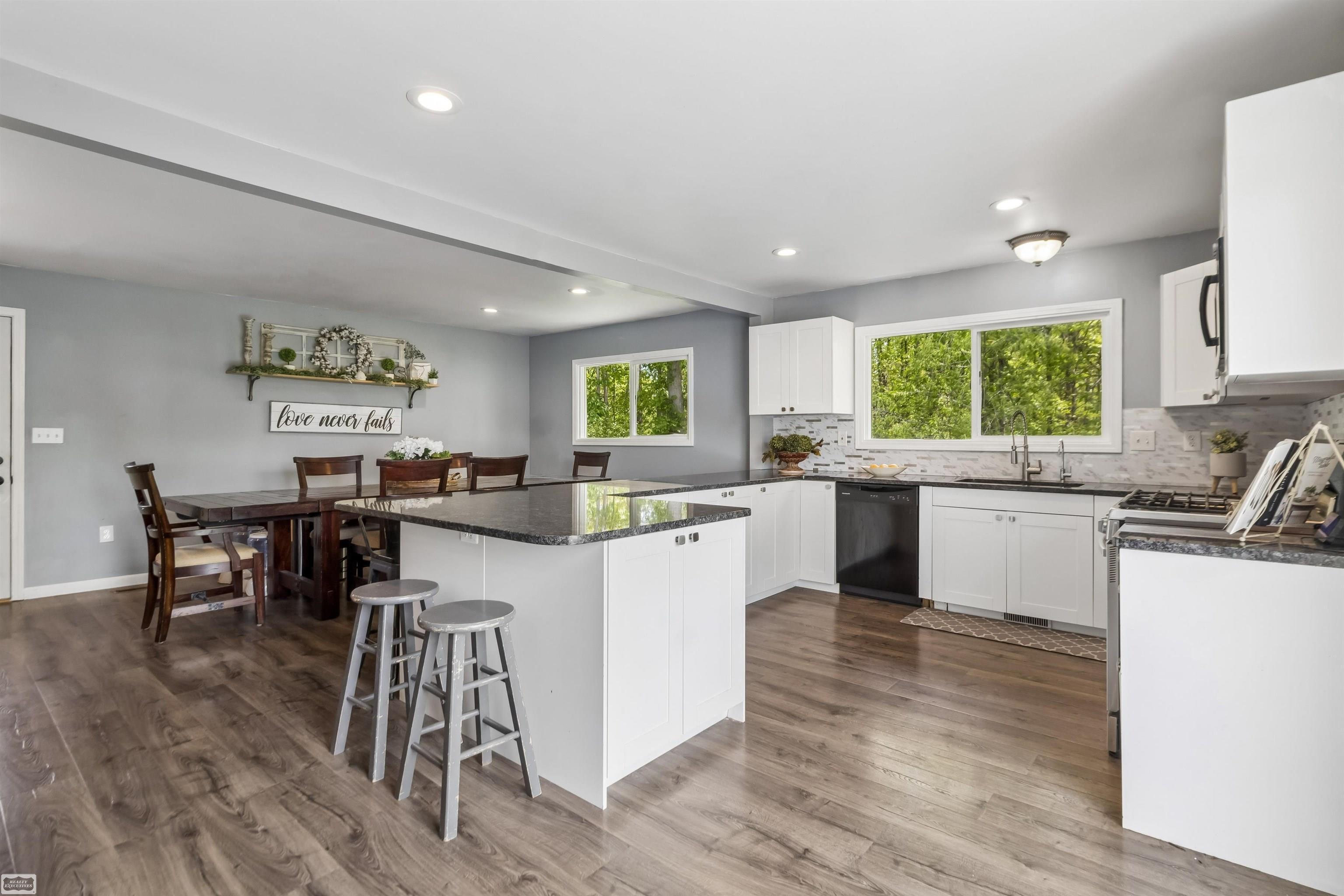28444 29 Mile Road New Haven, MI 48048 - Photo 10 of 42