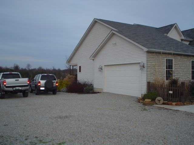 7880 Pleasantview Road Southeast Bremen, OH 43107 - Photo 3 of 23