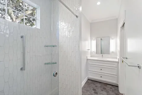 $2,890,000 | 616 Lakeview Way, Redwood City, CA 94062