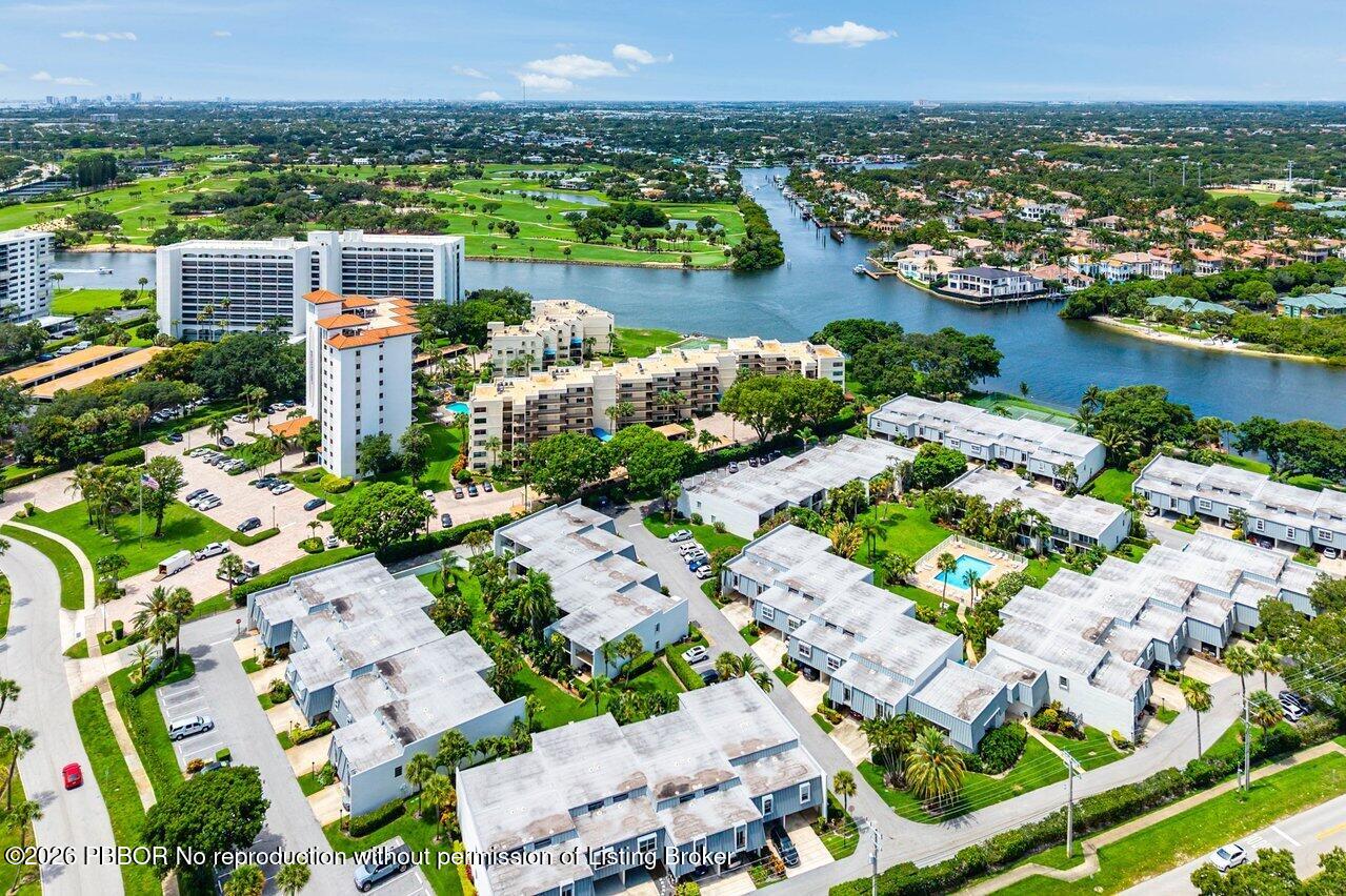 372 Golfview Road, Unit 101 North Palm Beach, FL 33408 - Photo 28 of 31 Aerial