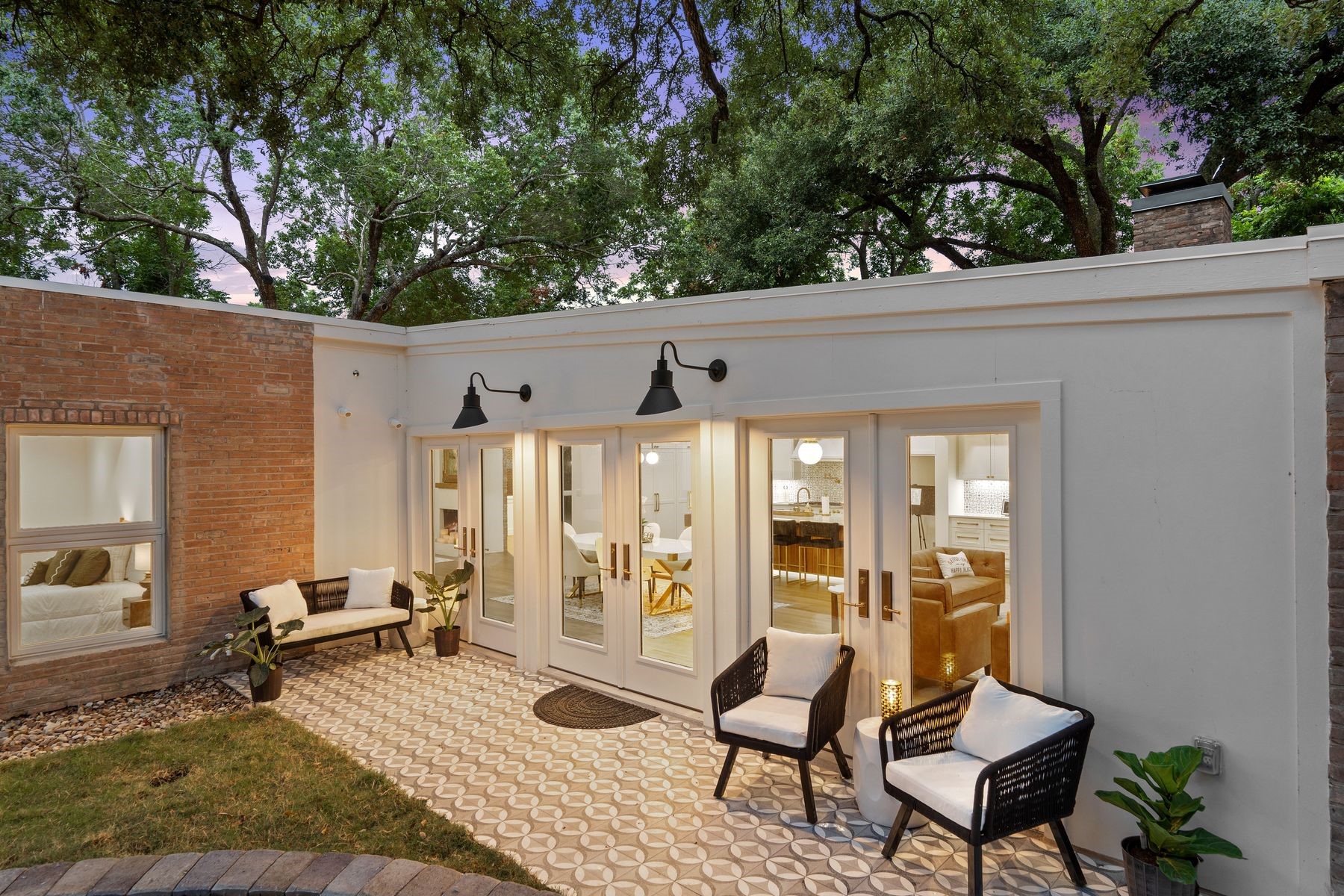 1503 East 15th Street Georgetown, TX 78626 - Photo 6 of 40 a building outdoor space with patio furniture