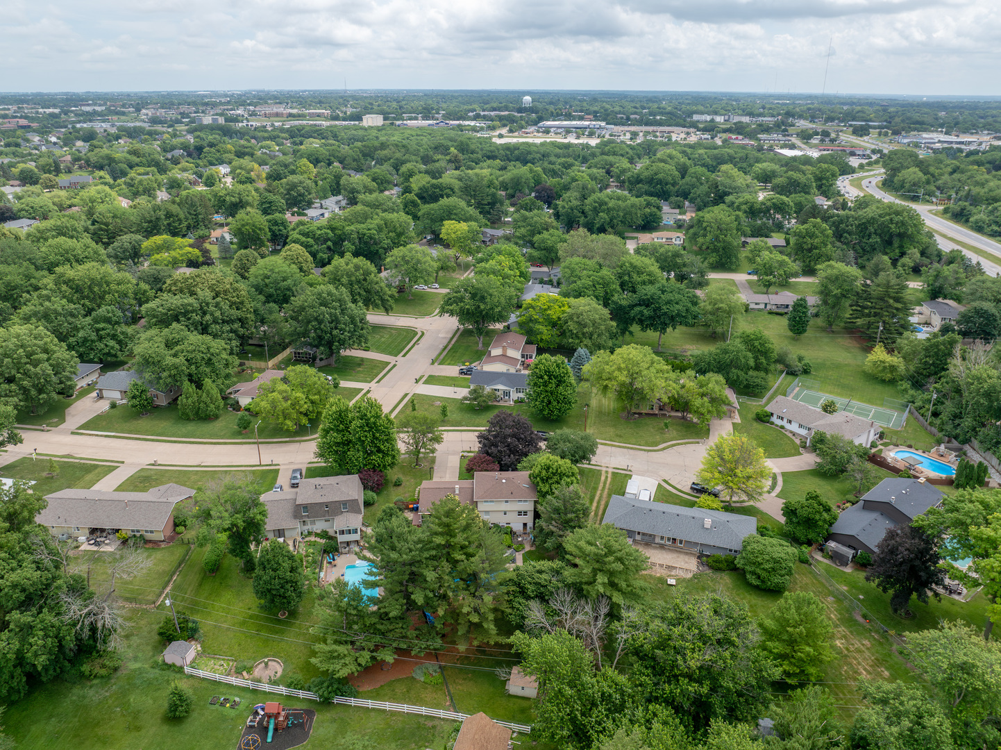 3726 Ridgewood Drive Davenport, IA 52807 - Photo 51 of 58