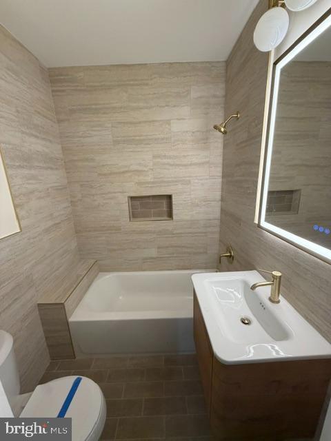 2212 North Capitol Street Northwest Washington, DC 20002 - Photo 4 of 6 Bathroom 3