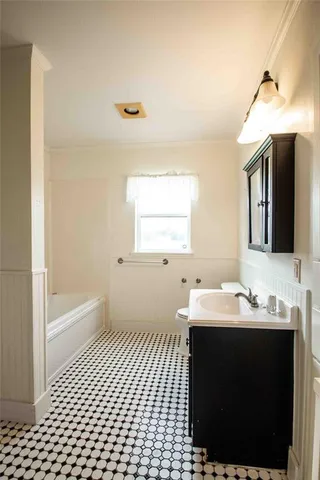 $442,000 | 301 Vz County Road 1416, Van, TX 75790