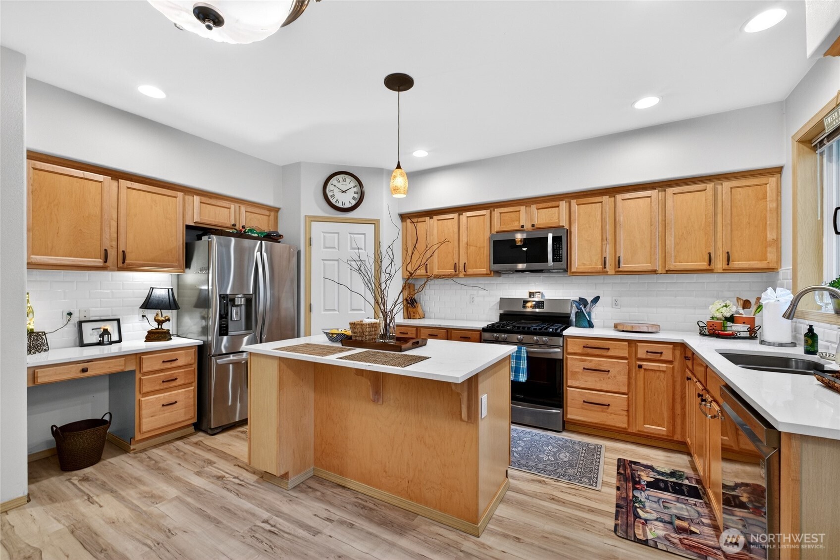 16614 Southeast 256th Street, Unit E2 Covington, WA 98042 - Photo 10 of 27