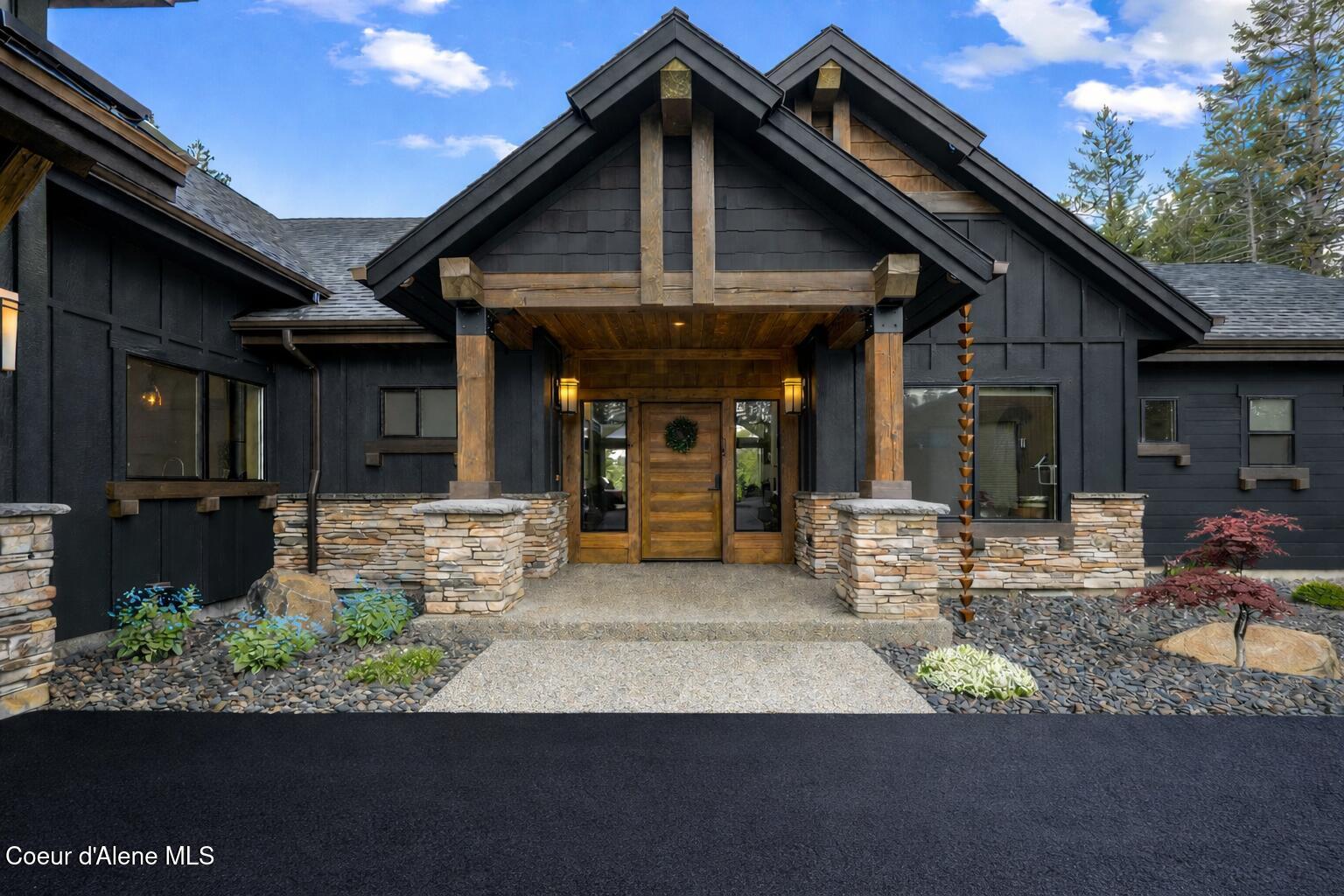 Red Alder with side load garage