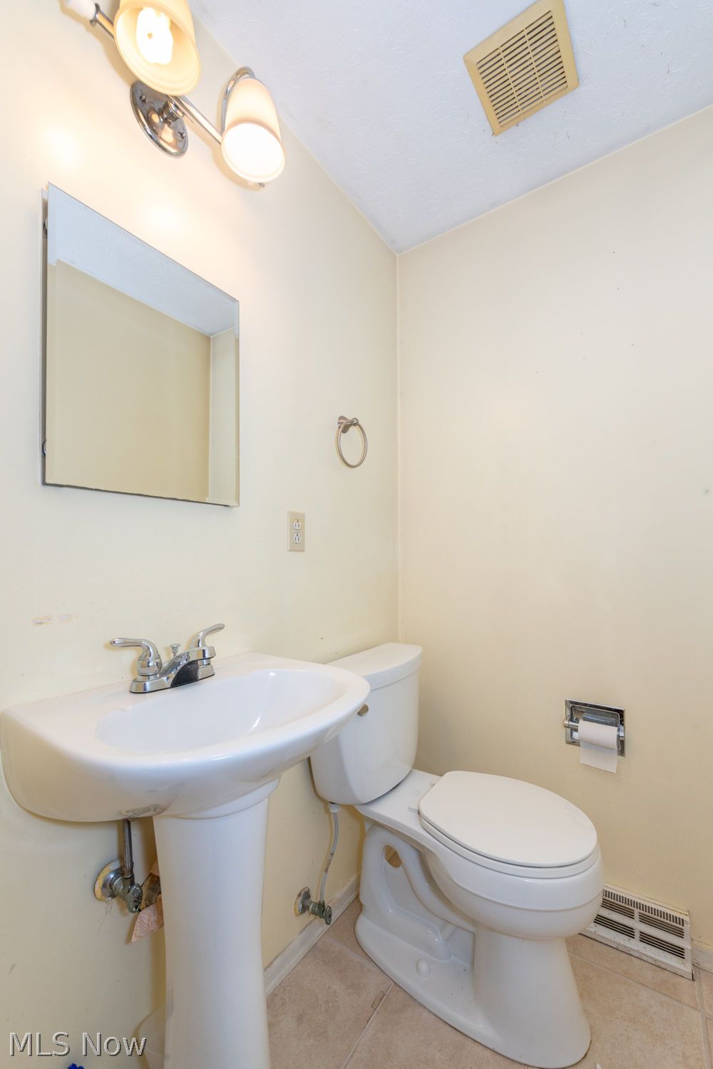 990 Hampton Ridge Drive Akron, OH 44313 - Photo 10 of 26