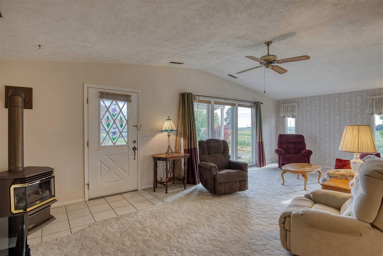 12817 East Pleasant Prairie Road Spokane, WA 99217 - Photo 4 of 20