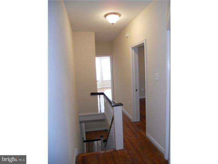 4847 Ridge Avenue Philadelphia, PA 19129 - Photo 17 of 23 Hallway