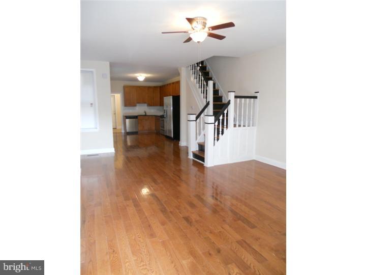 4847 Ridge Avenue Philadelphia, PA 19129 - Photo 3 of 23 Living Room