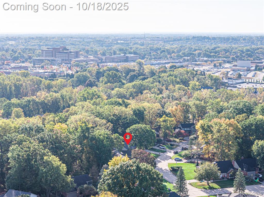 448 Streamview Court Rochester Hills, MI 48309 - Photo 4 of 40