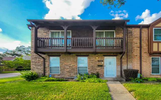 $2,100 | 10526 Hammerly Boulevard, Unit 246, Houston, TX 77043