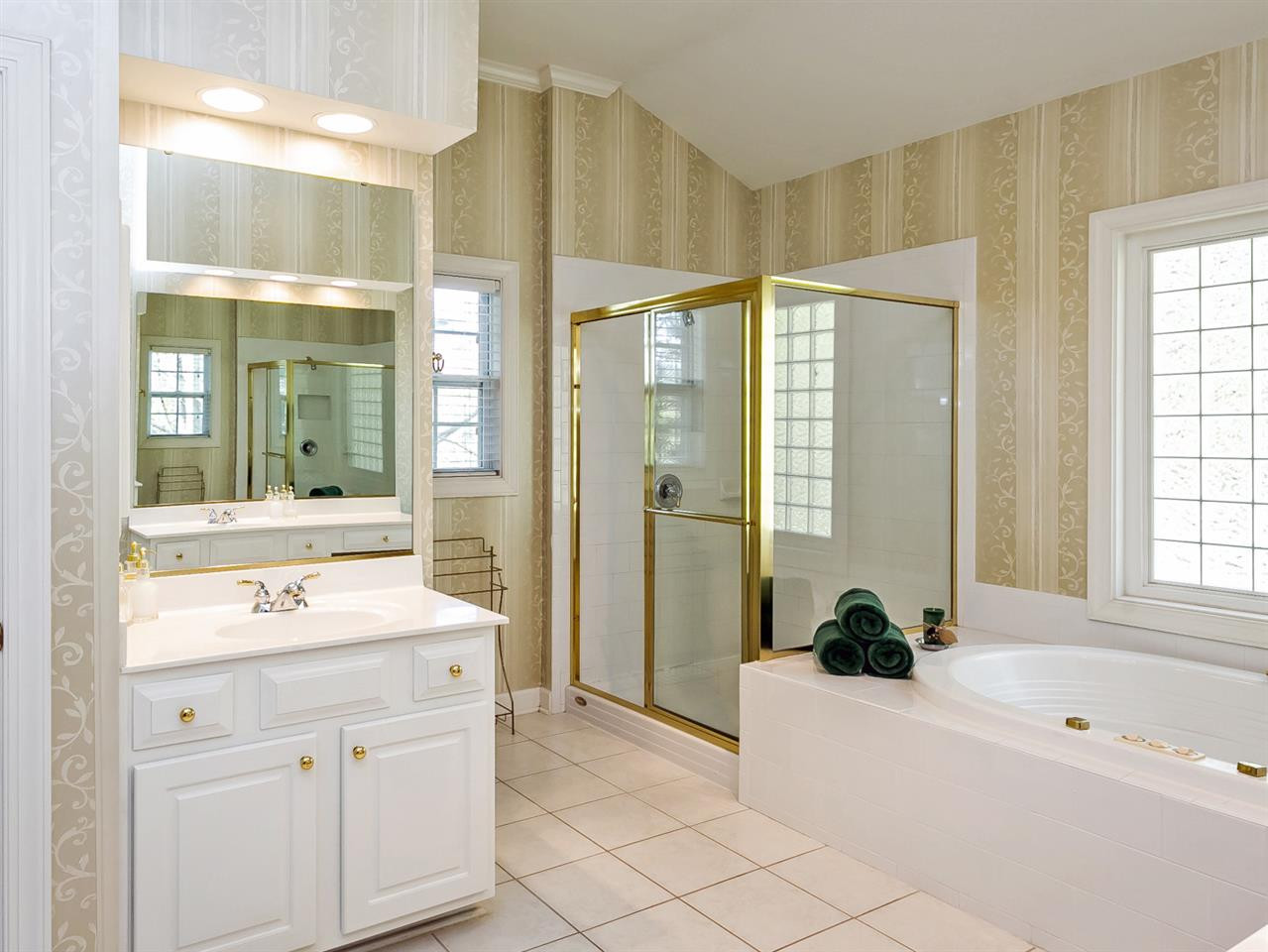 7211 Summit Waters Lane Raleigh, NC 27613 - Photo 12 of 27 Photo 12