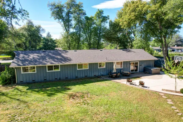 $598,500 | 4001 Alta Mesa Drive, Redding, CA 96002