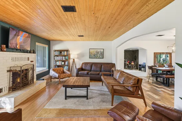 $598,500 | 4001 Alta Mesa Drive, Redding, CA 96002