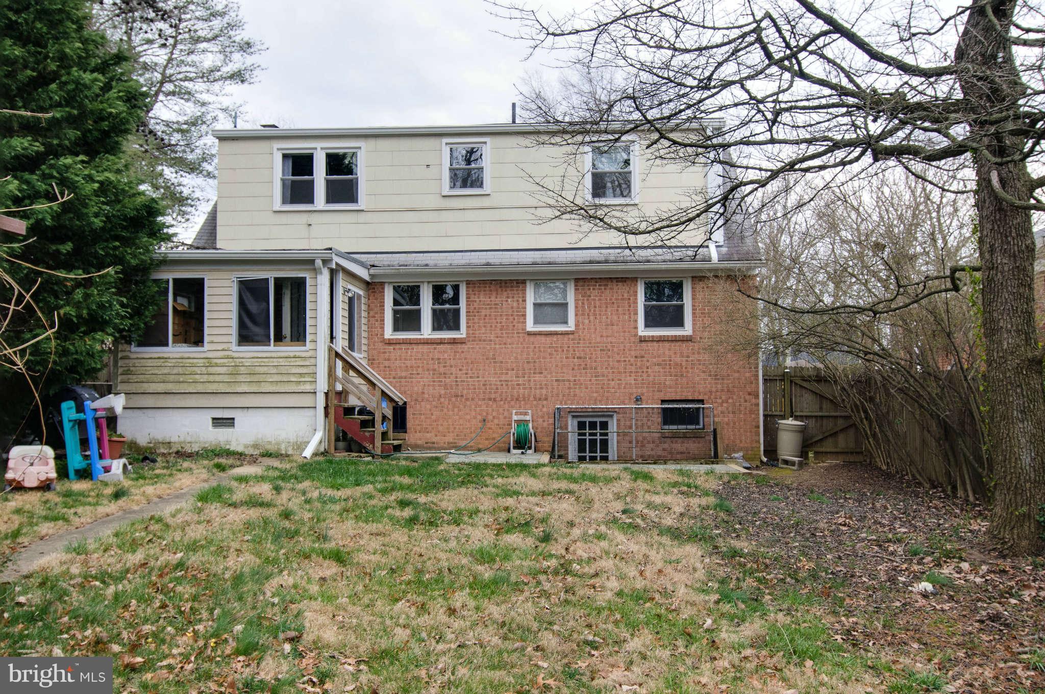 5606 Lockwood Road Cheverly, MD 20785 - Photo 29 of 29 Back view of house