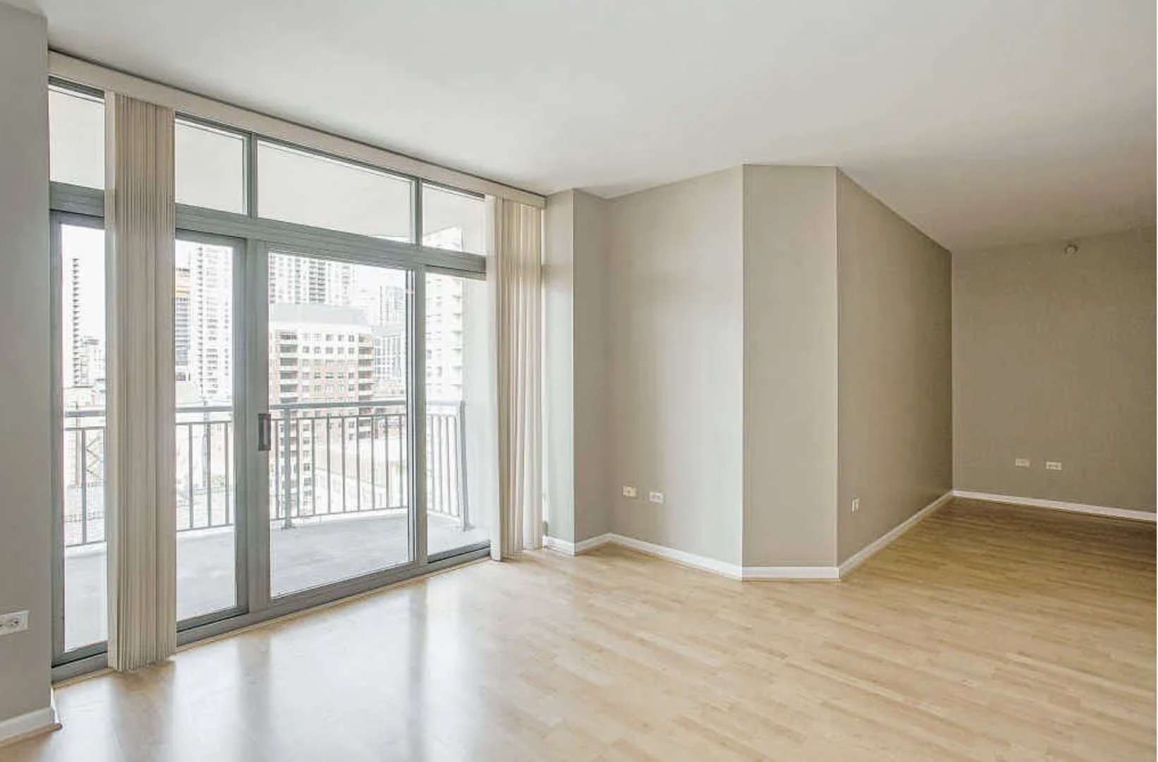 600 North Dearborn Street, Unit 1207 Chicago, IL 60654 - Photo 7 of 19