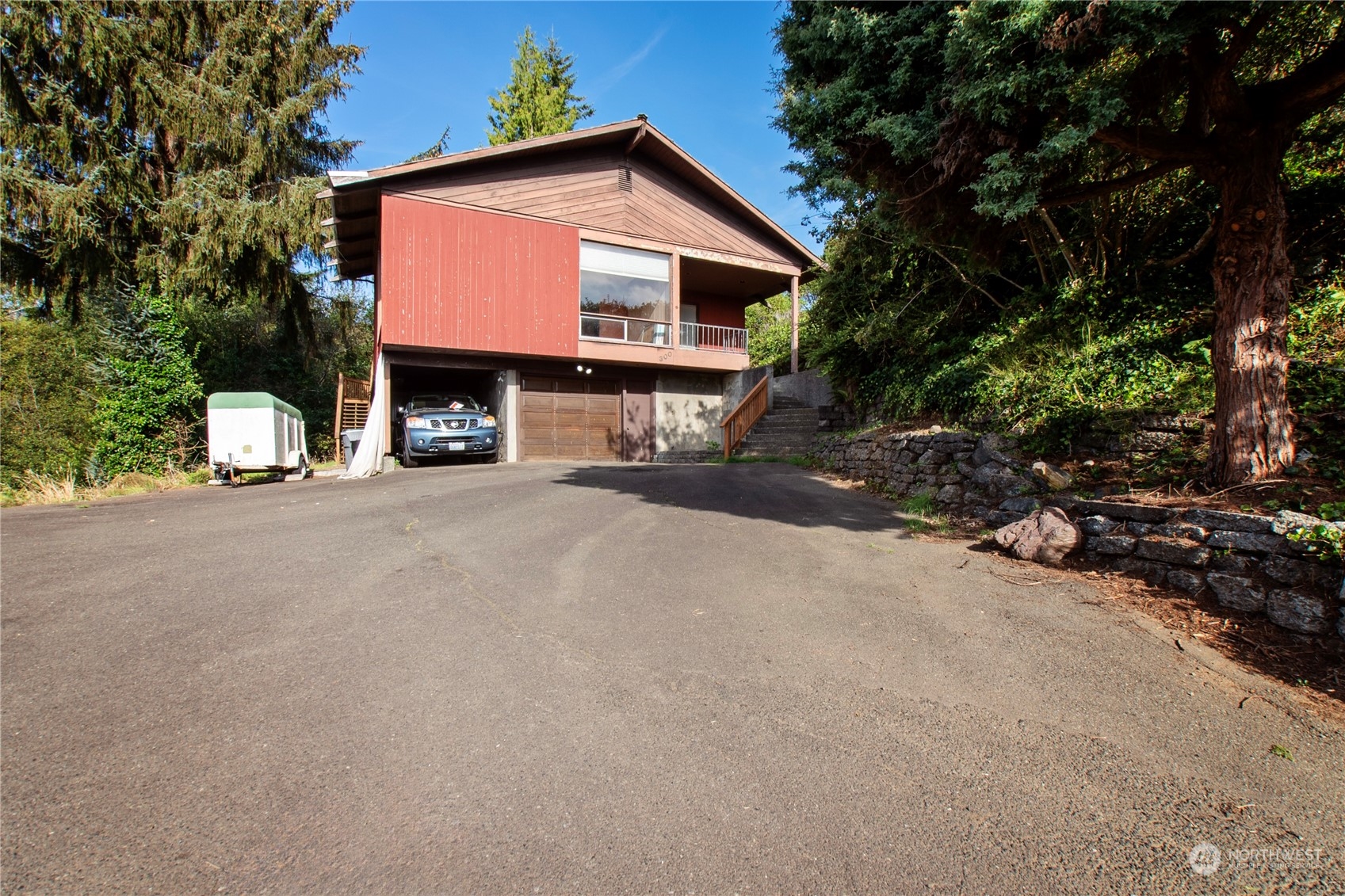 300 Lawrence Drive, Hoquiam, WA 98550 Compass