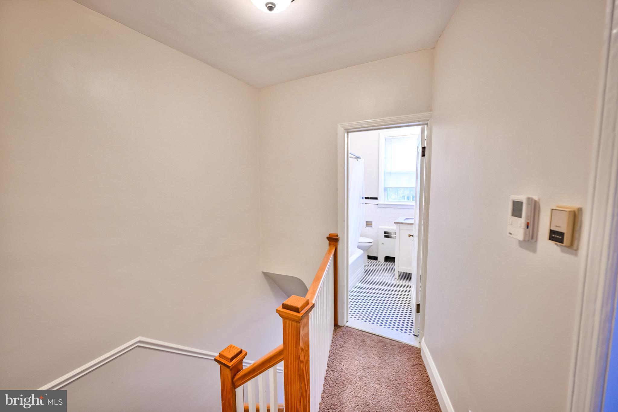 207 Murdock Road Baltimore, MD 21212 - Photo 20 of 45 2nd level hallway