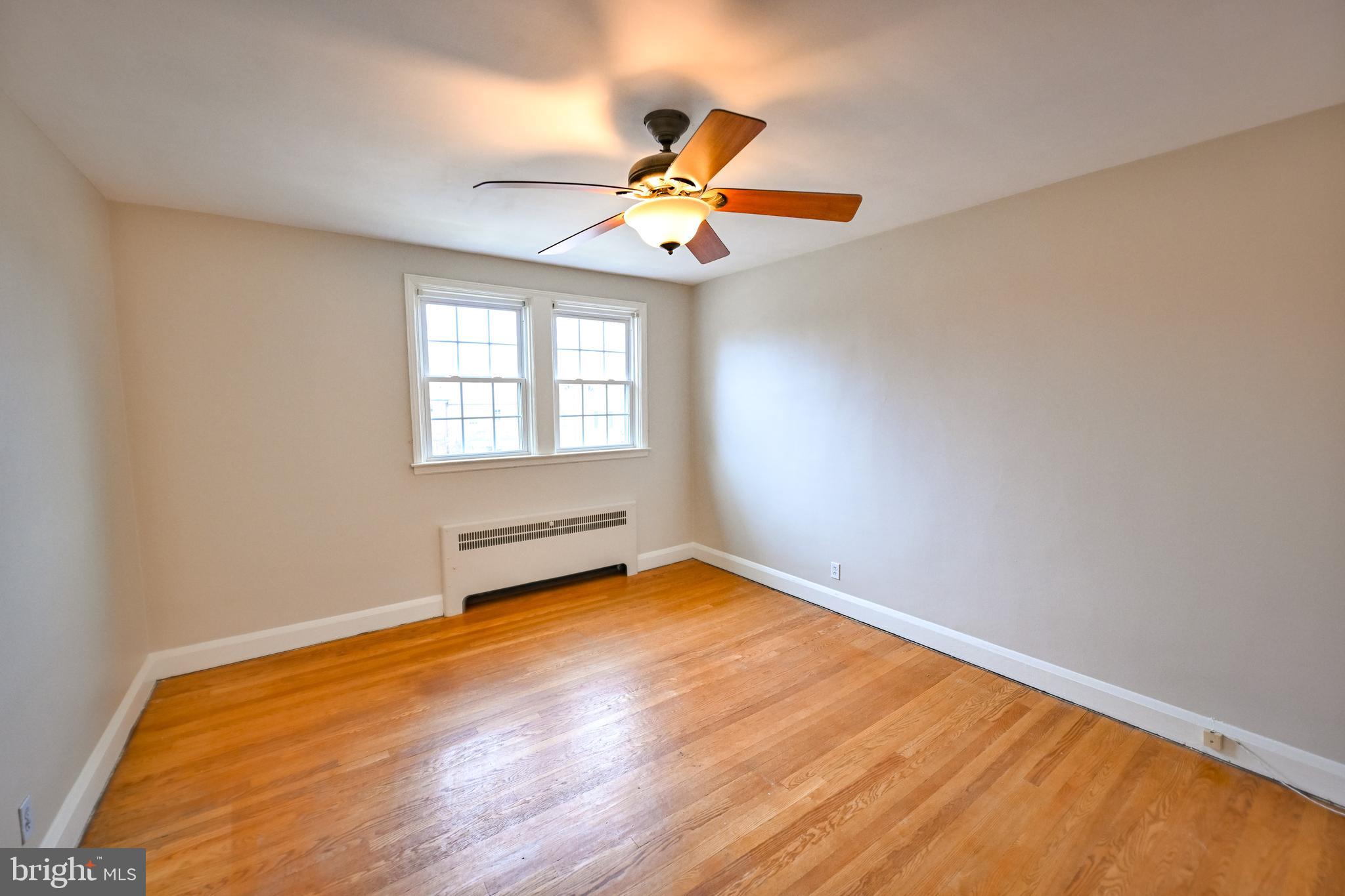 207 Murdock Road Baltimore, MD 21212 - Photo 25 of 45 Primary bedroom