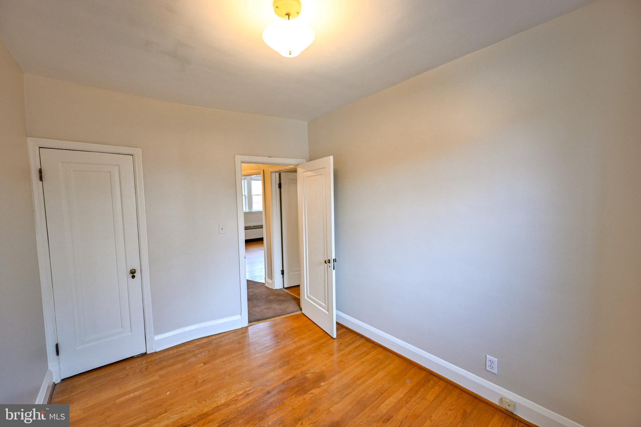207 Murdock Road Baltimore, MD 21212 - Photo 29 of 45 Third bedroom
