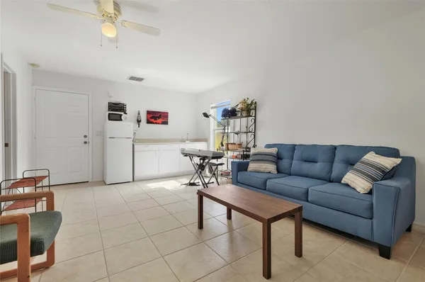 $1,100 | 2210 South 34th Street, Fort Pierce, FL 34947