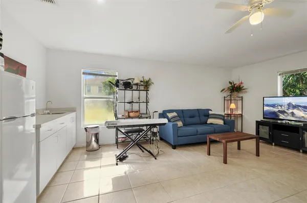 $1,100 | 2210 South 34th Street, Fort Pierce, FL 34947