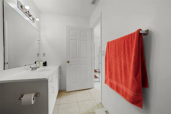 $1,100 | 2210 South 34th Street, Fort Pierce, FL 34947