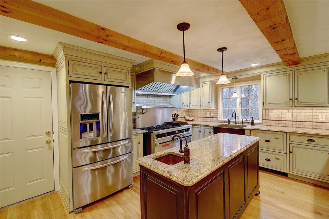 10 Stone Ridge Drive North Smithfield, RI 02896 - Photo 18 of 38 Gallery Image 18