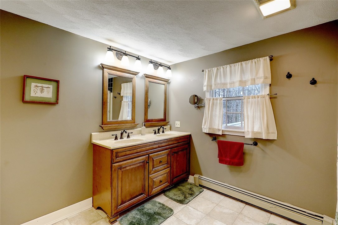 10 Stone Ridge Drive North Smithfield, RI 02896 - Photo 34 of 38 Gallery Image 34