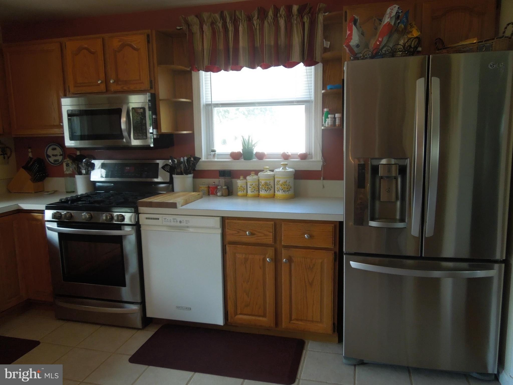 120 Winston Road Pasadena, MD 21122 - Photo 14 of 30 Kitchen