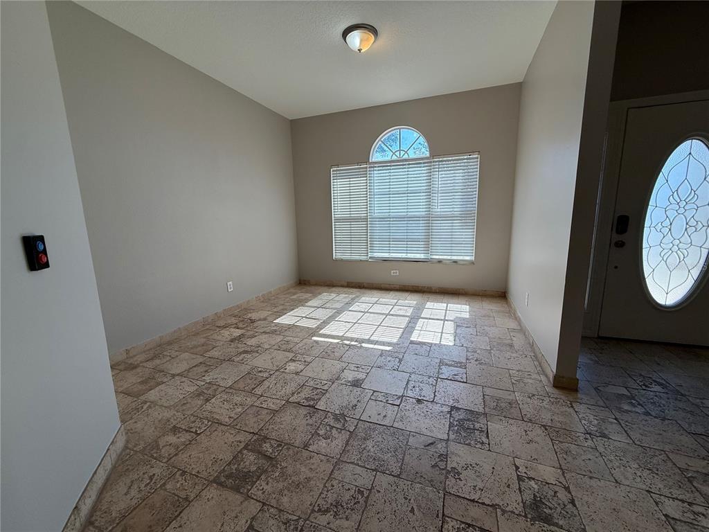 2212 Misty Ridge Lane Valrico, FL 33594 - Photo 2 of 21 Gallery Image 2