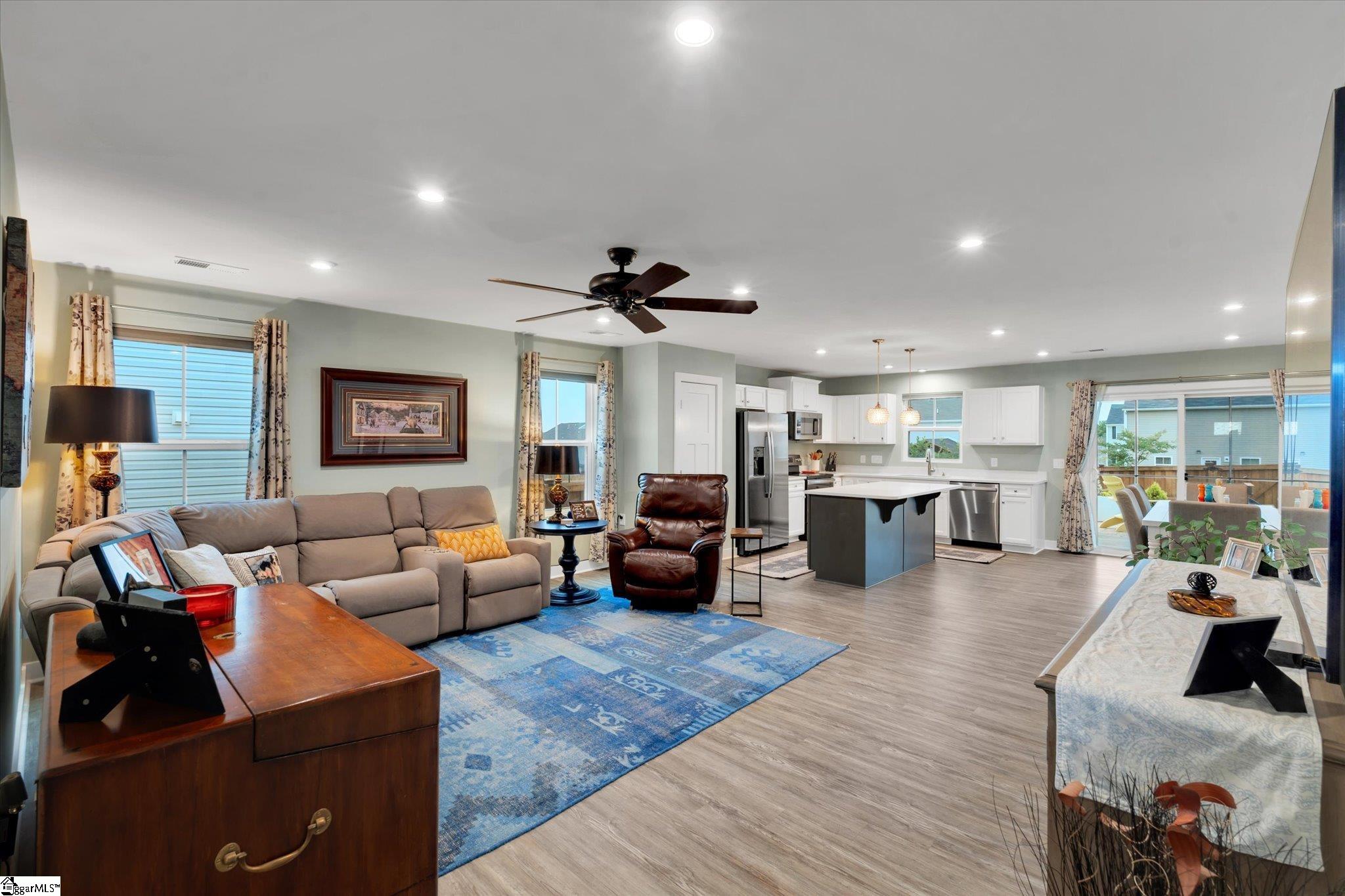 111 Bending Branch Road Greenville, SC 29605 - Photo 5 of 31 Gallery Image 5
