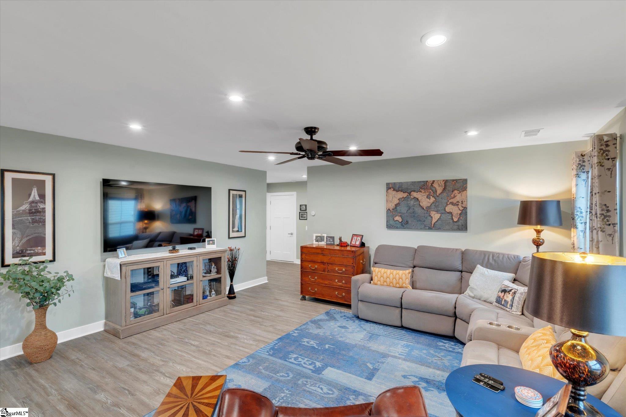 111 Bending Branch Road Greenville, SC 29605 - Photo 10 of 31 Gallery Image 10