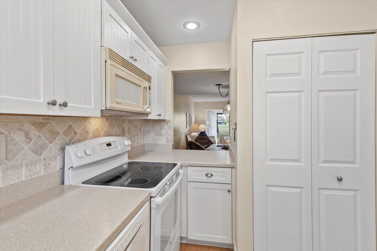 5333 Southeast Miles Grant Road, Unit 105 Stuart, FL 34997 - Photo 17 of 61 35-GG3A0104