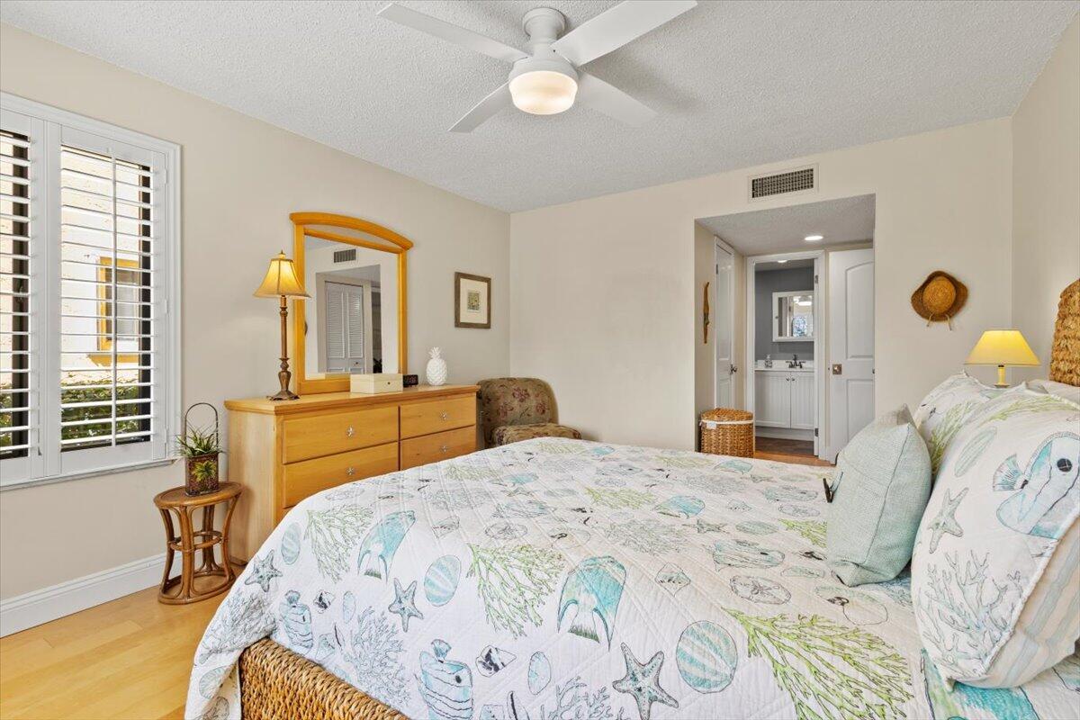 5333 Southeast Miles Grant Road, Unit 105 Stuart, FL 34997 - Photo 32 of 61 51-GG3A0155