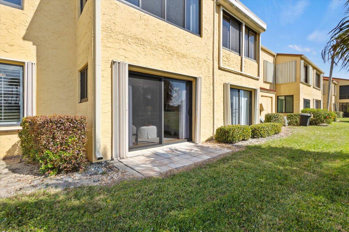 5333 Southeast Miles Grant Road, Unit 105 Stuart, FL 34997 - Photo 58 of 61 58-GG3A0205