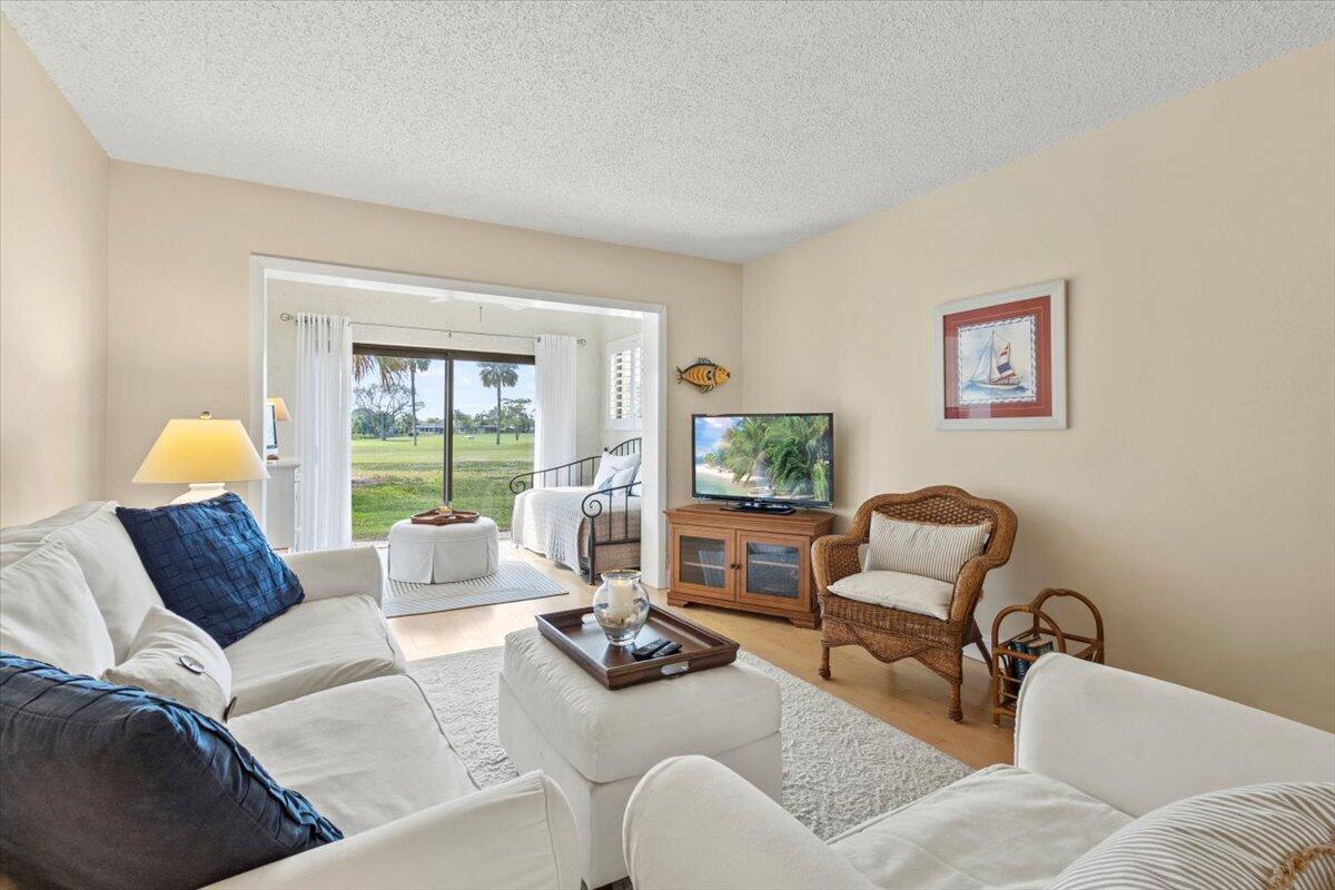 5333 Southeast Miles Grant Road, Unit 105 Stuart, FL 34997 - Photo 7 of 61 25-GG3A0068