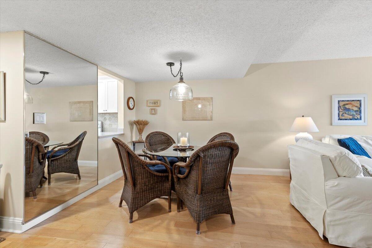 5333 Southeast Miles Grant Road, Unit 105 Stuart, FL 34997 - Photo 9 of 61 27-GG3A0074