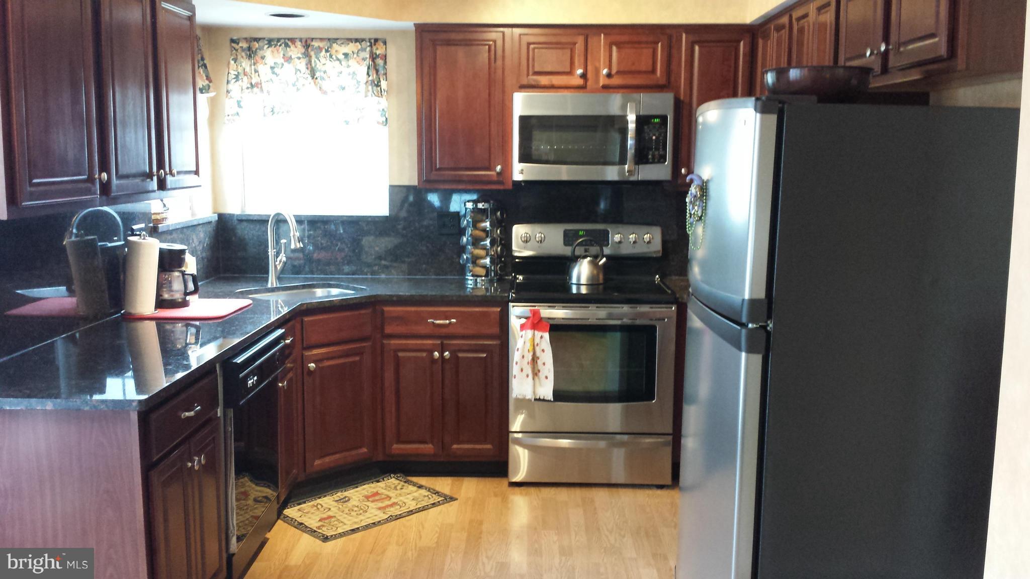 6705 Hunter Road Elkridge, MD 21075 - Photo 5 of 12 Kitchen