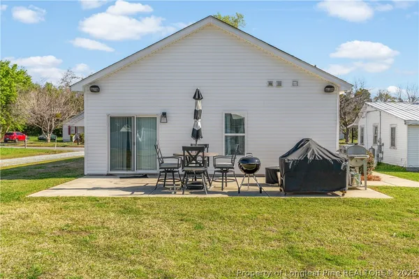 $290,000 | 323 West Woodall Street, Benson, NC 27504