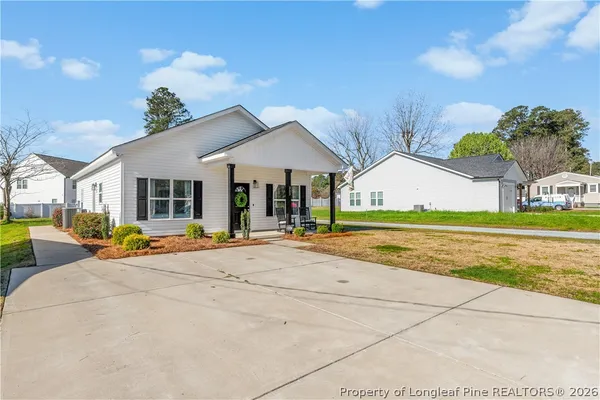 $290,000 | 323 West Woodall Street, Benson, NC 27504