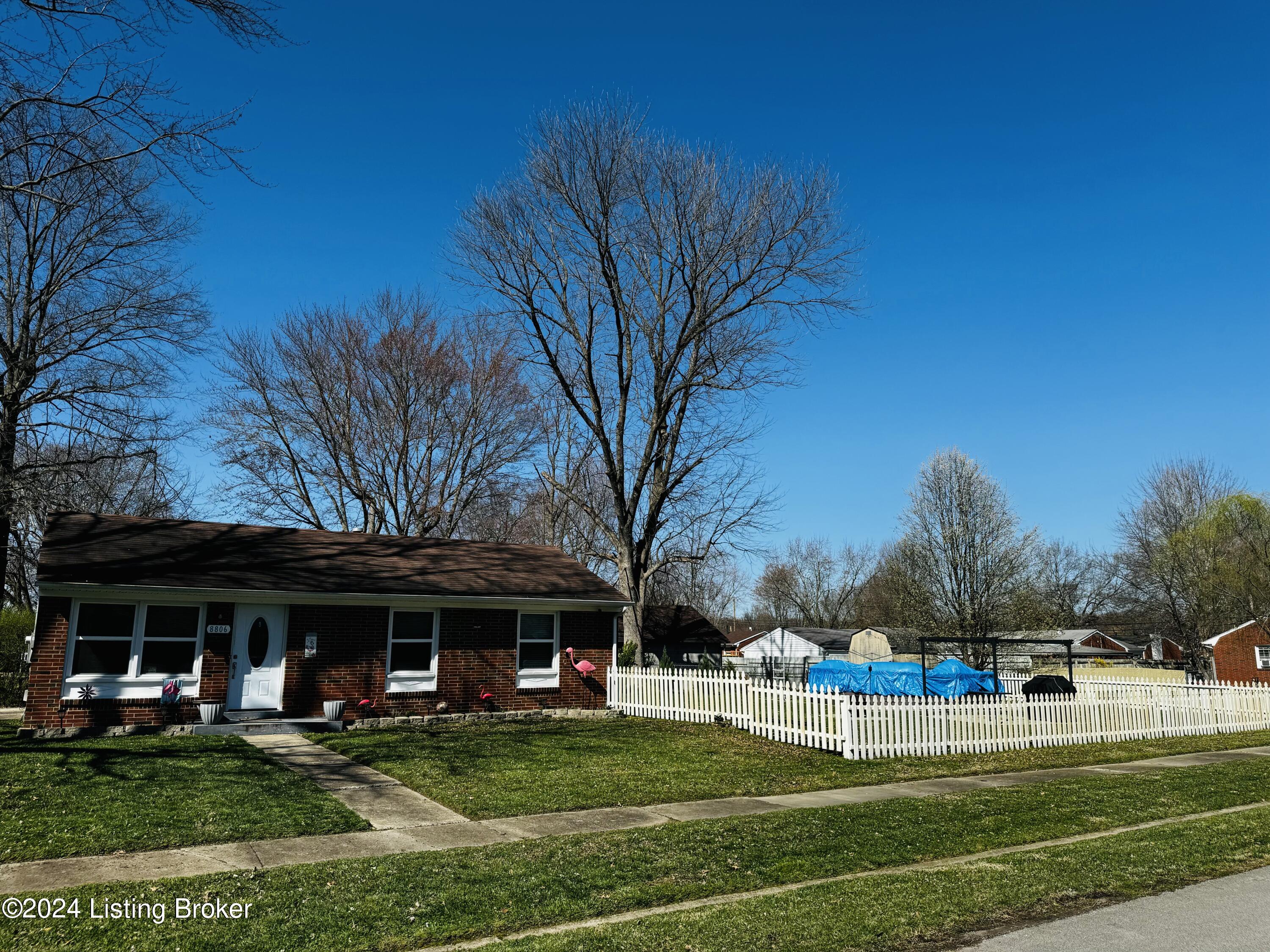 8806 Moody Road Louisville, KY 40219 - Photo 2 of 22 IMG_7464