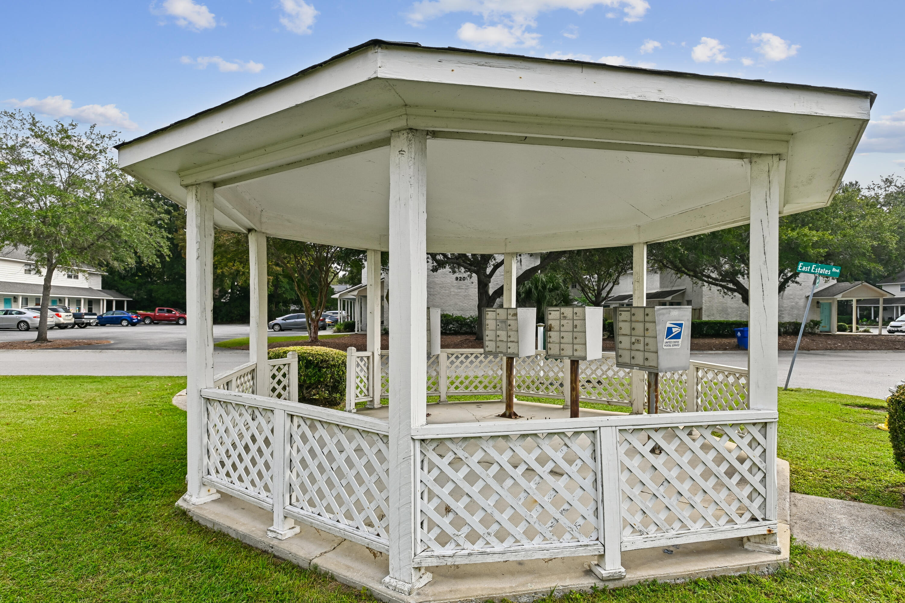 905 Burnley Road, Unit D Charleston, SC 29414 - Photo 35 of 44 6-Shaftesbury_Woods_Gazebo