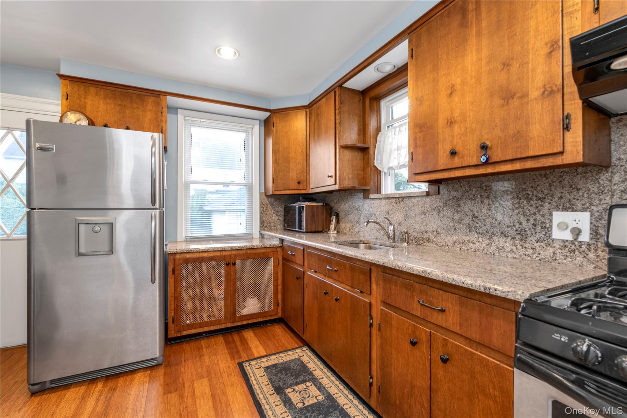 50 Elgin Road Valley Stream, NY 11581 - Photo 5 of 13