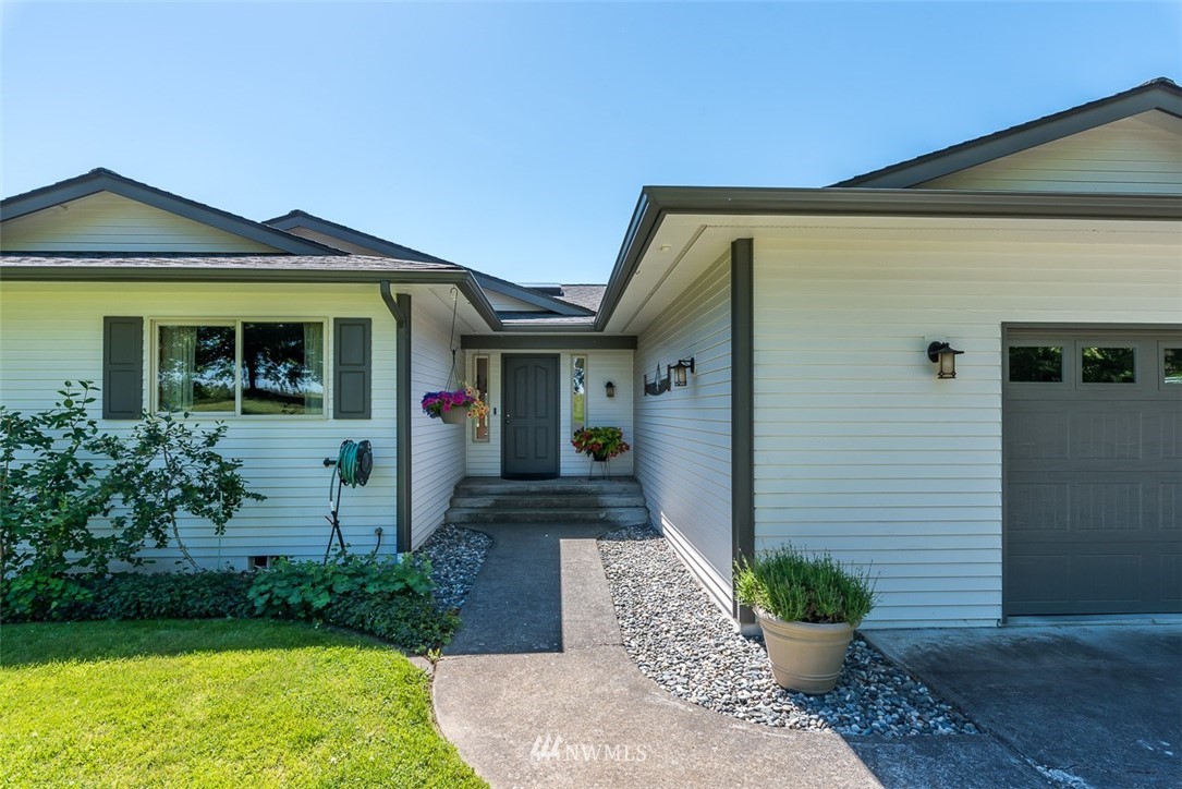 2181 Central Road Everson, WA 98247 - Photo 3 of 34