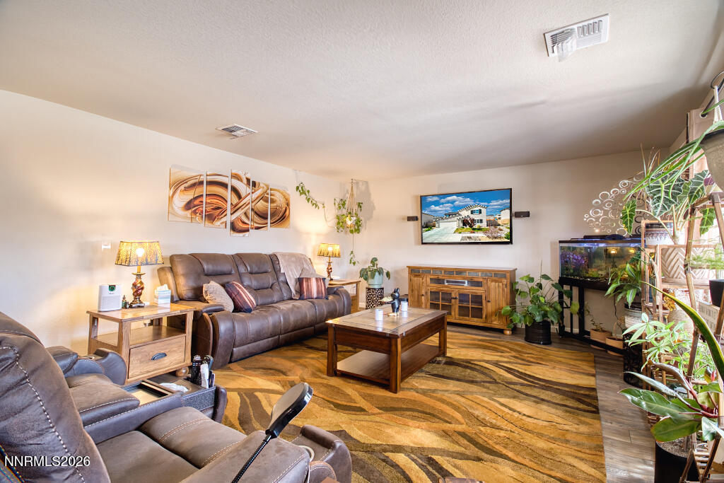 8957 Buffalo Grove Drive Reno, NV 89506 - Photo 8 of 50 4Y7A6285_hdr